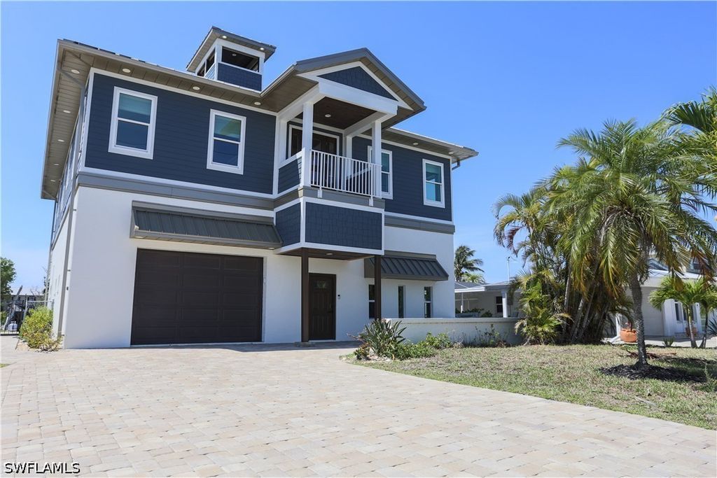189 Curlew ST, Fort Myers Beach, FL 33931