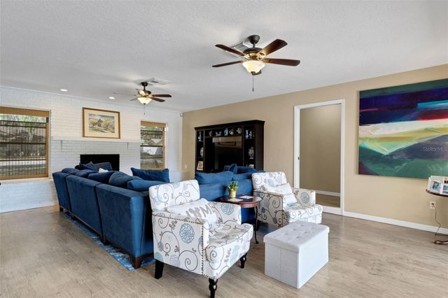 126 WOODSIDE DRIVE, Lakeland, FL 33813