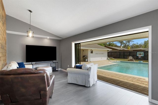 126 WOODSIDE DRIVE, Lakeland, FL 33813