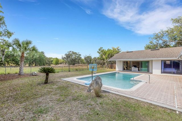 126 WOODSIDE DRIVE, Lakeland, FL 33813