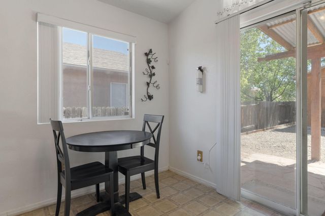 6004 Cyonus Avenue NW, Albuquerque, NM 87114