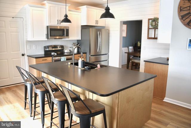 2061 MALLARD LN, Lebanon, PA 17046