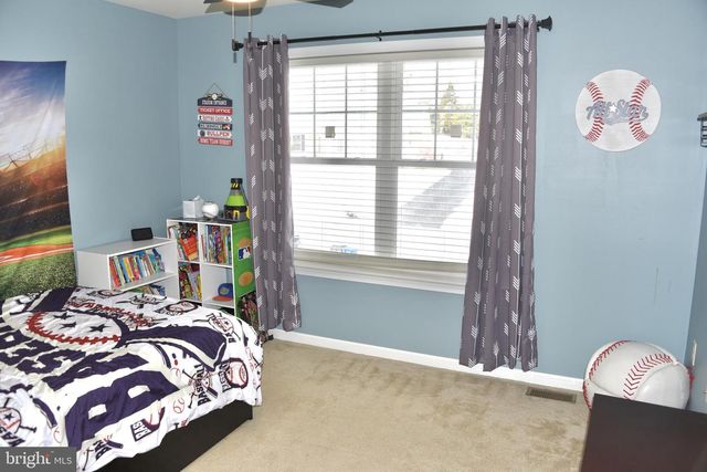 2061 MALLARD LN, Lebanon, PA 17046