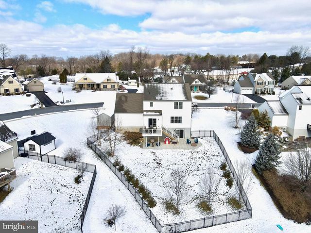 2061 MALLARD LN, Lebanon, PA 17046