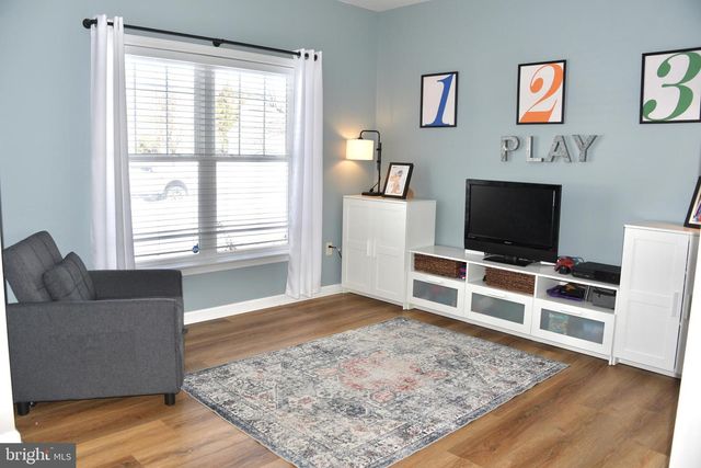 2061 MALLARD LN, Lebanon, PA 17046