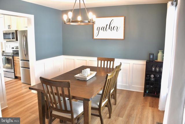 2061 MALLARD LN, Lebanon, PA 17046