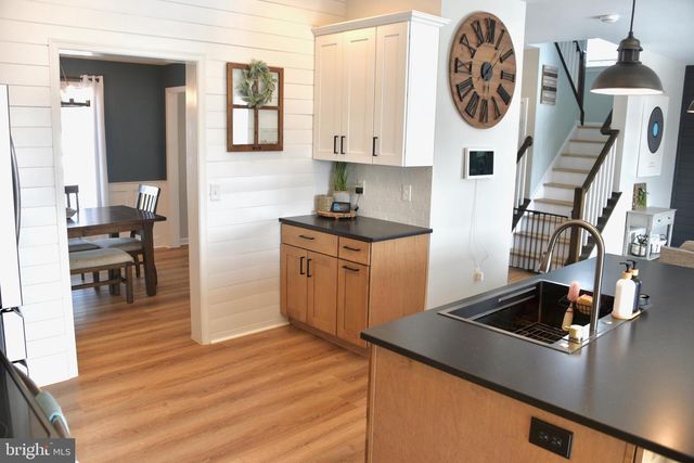 2061 MALLARD LN, Lebanon, PA 17046