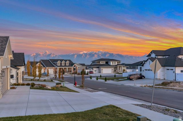 6602 W BRAEBURN WAY, West Jordan, UT 84081