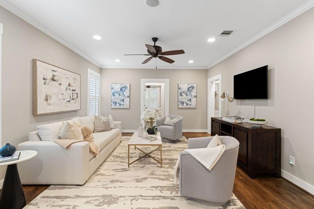 423 Pecore Street, Houston, TX 77009