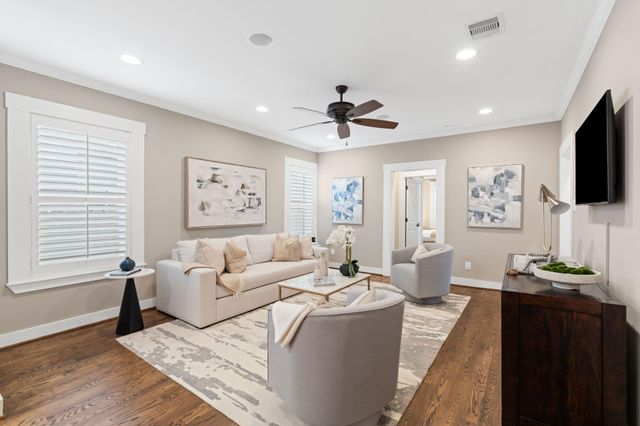 423 Pecore Street, Houston, TX 77009