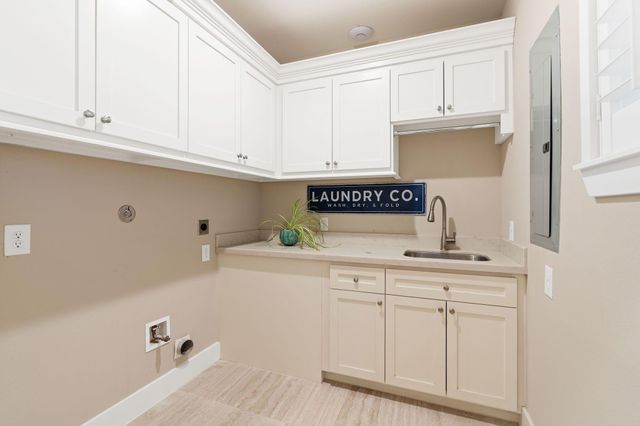 423 Pecore Street, Houston, TX 77009