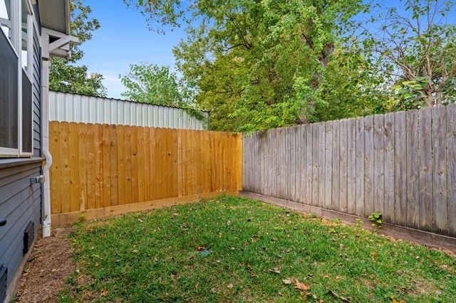 423 Pecore Street, Houston, TX 77009