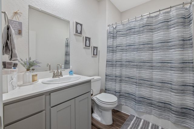 920 Maricopa Street, Tulare, CA 93274