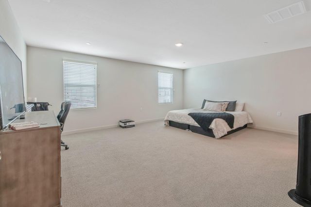 920 Maricopa Street, Tulare, CA 93274