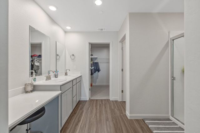 920 Maricopa Street, Tulare, CA 93274