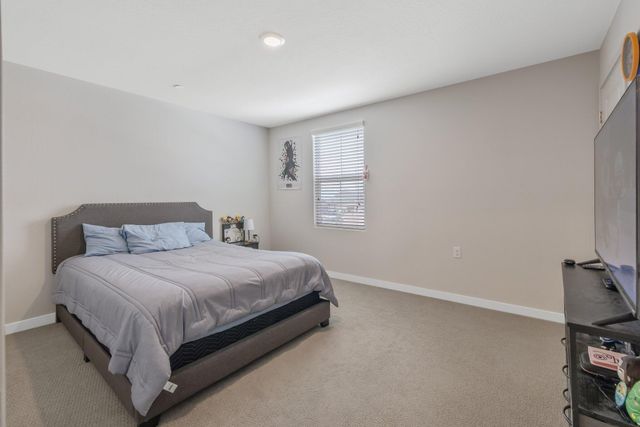 920 Maricopa Street, Tulare, CA 93274