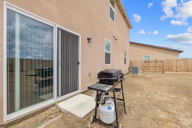 920 Maricopa Street, Tulare, CA 93274