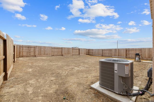 920 Maricopa Street, Tulare, CA 93274