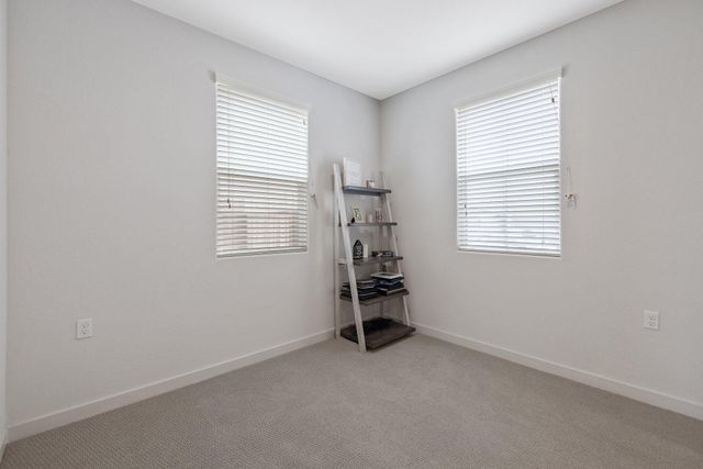 920 Maricopa Street, Tulare, CA 93274