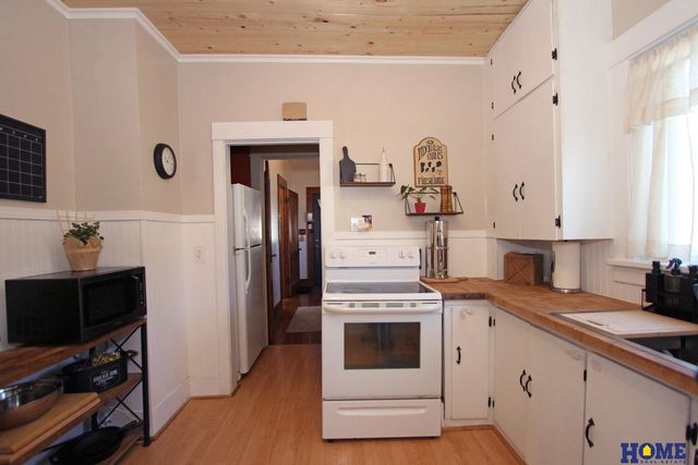 744 S 32nd Street, Lincoln, NE 68510