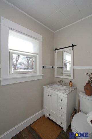 744 S 32nd Street, Lincoln, NE 68510