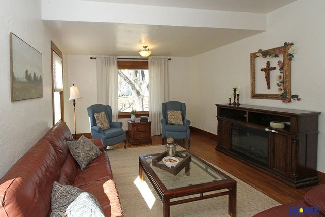 744 S 32nd Street, Lincoln, NE 68510