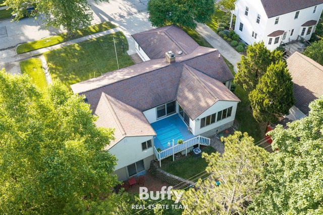 521 Leggat Street, Grand Haven, MI 49417