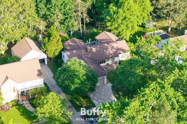 521 Leggat Street, Grand Haven, MI 49417