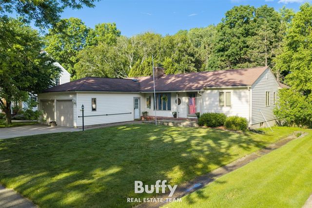 521 Leggat Street, Grand Haven, MI 49417
