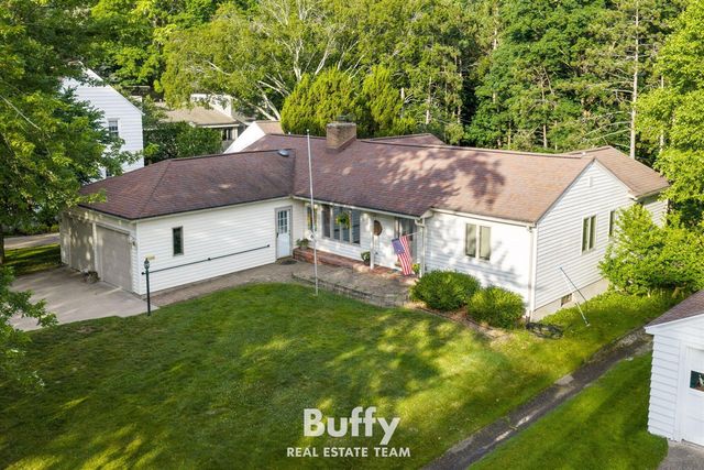 521 Leggat Street, Grand Haven, MI 49417