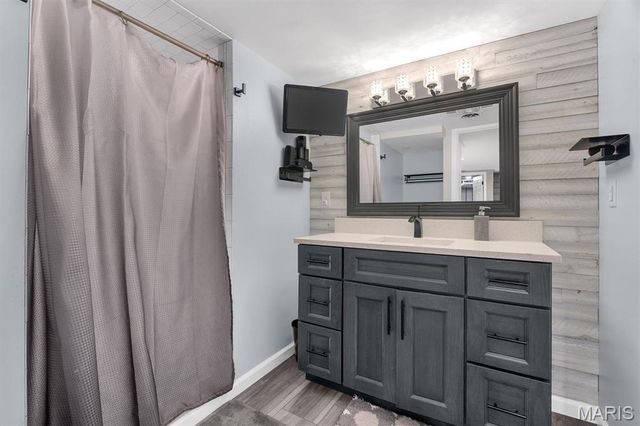 157 Romine Circle, Ballwin, MO 63011