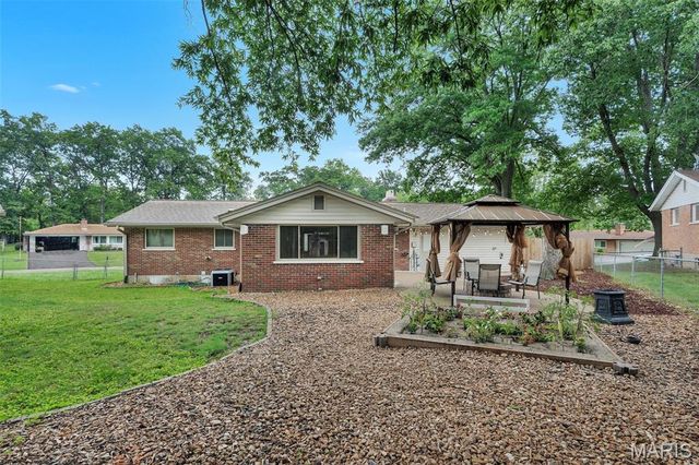 157 Romine Circle, Ballwin, MO 63011