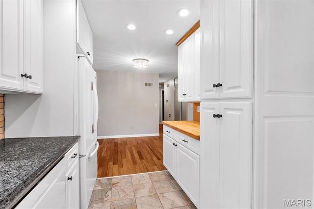 157 Romine Circle, Ballwin, MO 63011