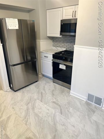 18558 Woodland Street, Harper Woods, MI 48225
