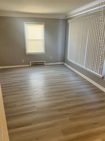 18558 Woodland Street, Harper Woods, MI 48225