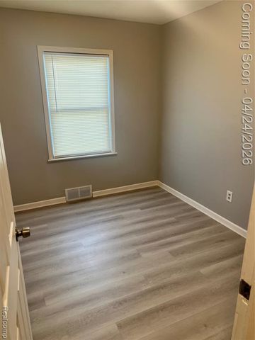 18558 Woodland Street, Harper Woods, MI 48225