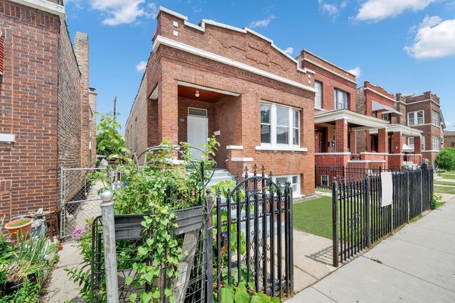 5322 W 22nd Place, Cicero, IL 60804