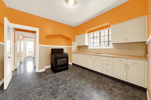 5322 W 22nd Place, Cicero, IL 60804