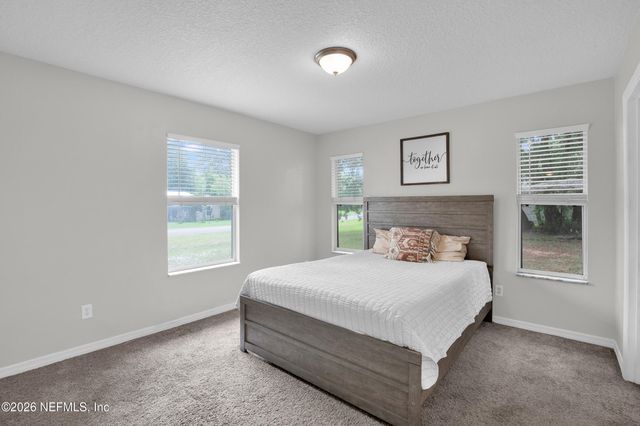 144 BLACKJACK Circle, Hollister, FL 32147