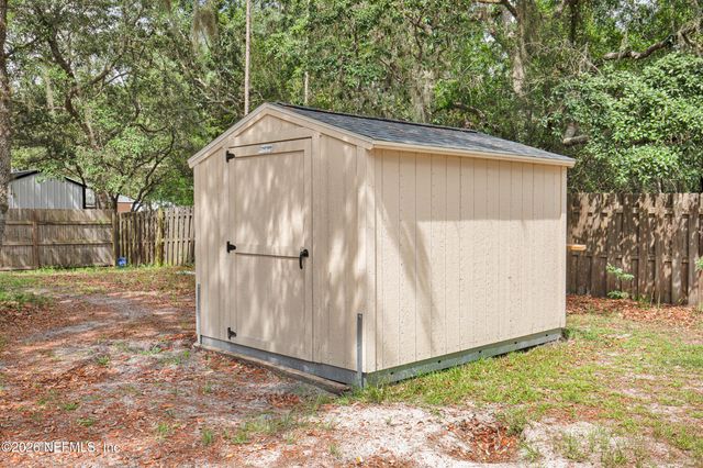 144 BLACKJACK Circle, Hollister, FL 32147