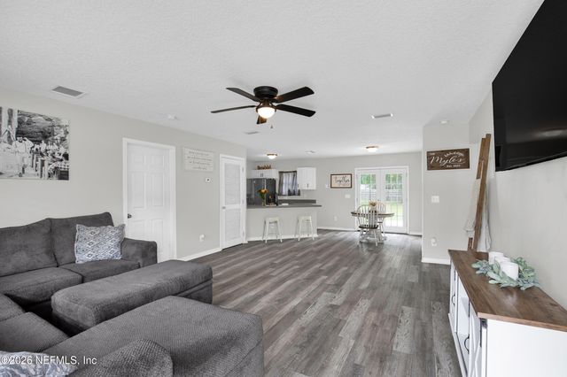 144 BLACKJACK Circle, Hollister, FL 32147