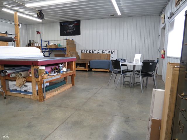 10140 S US Highway 31, Elizabethtown, IN 47232