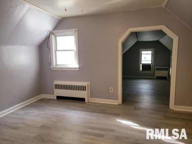 904 W LINDEN Street, Carbondale, IL 62901