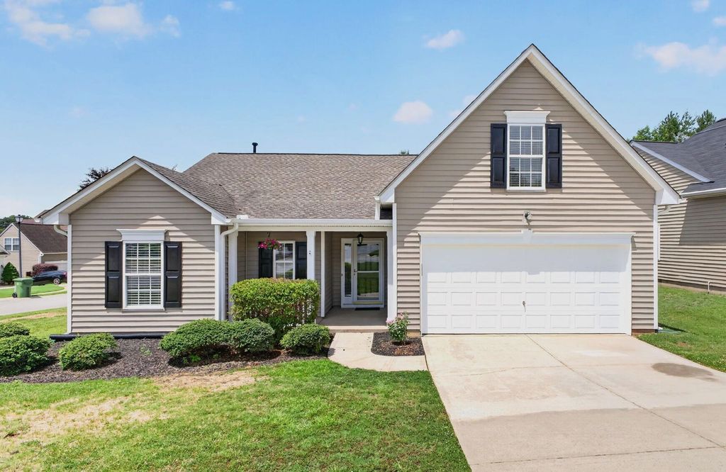 101 Constantine Way, Greer, SC 29650