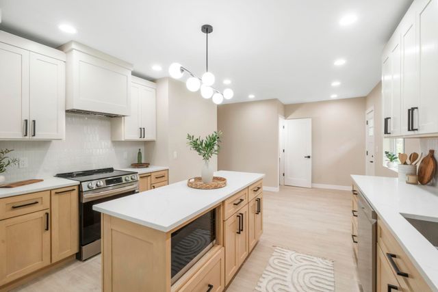 150 Belleview Road, Waterloo, IA 50701