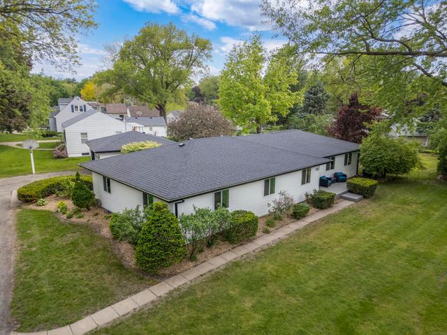 150 Belleview Road, Waterloo, IA 50701