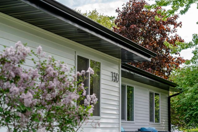 150 Belleview Road, Waterloo, IA 50701