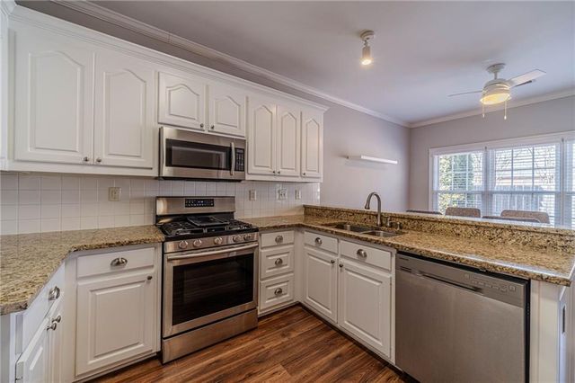 2147 Stockton Walk Way, Snellville, GA 30078