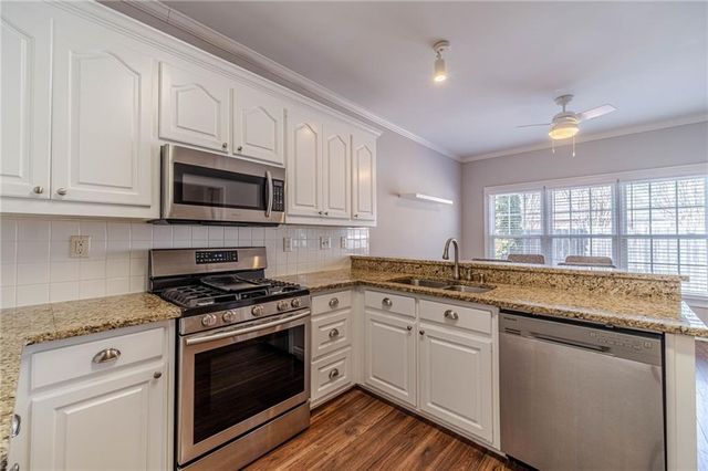 2147 Stockton Walk Way, Snellville, GA 30078