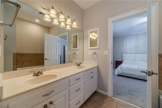 2147 Stockton Walk Way, Snellville, GA 30078